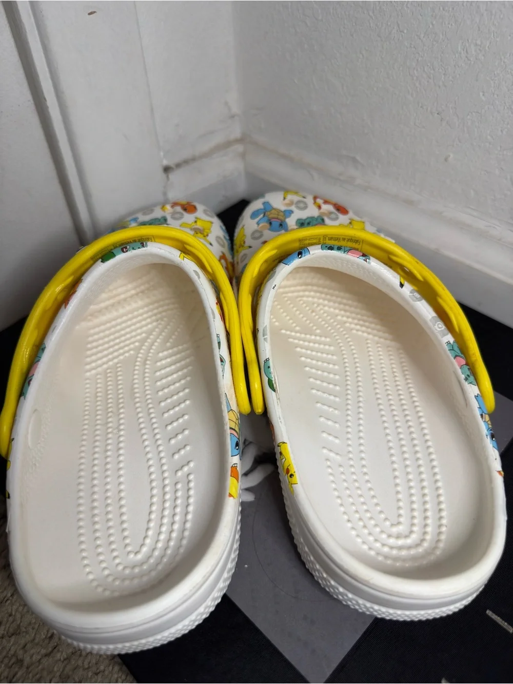 Pokémon x Crocs Classic 